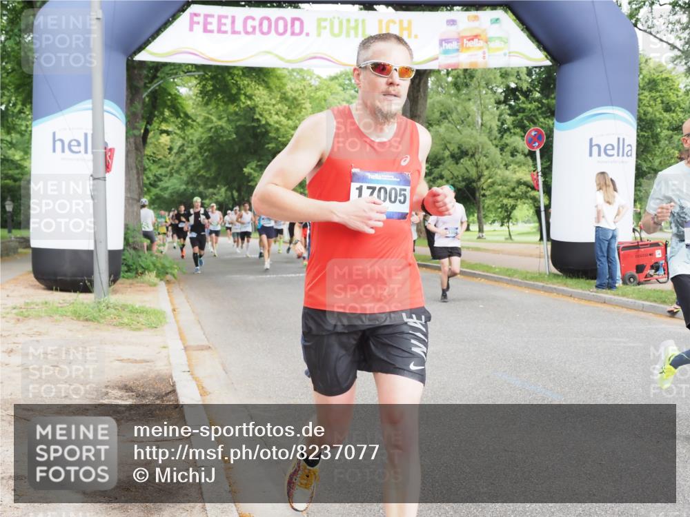 29.06.2025 - hella hamburg halbmarathon MichiJ http://msf.ph/oto/8237077 29.06.2025 10:27:17 Zwischen KM18-KM19 1164, 1615, 2525, 3014, 3530, 13729, 17005 meine-sportfotos.de
