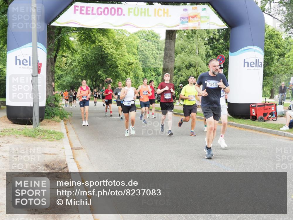 29.06.2025 - hella hamburg halbmarathon MichiJ http://msf.ph/oto/8237083 29.06.2025 10:50:06 Zwischen KM18-KM19 1427, 7243, 11527, 11960, 12479, 14917, 15908, 17532, 19023 meine-sportfotos.de