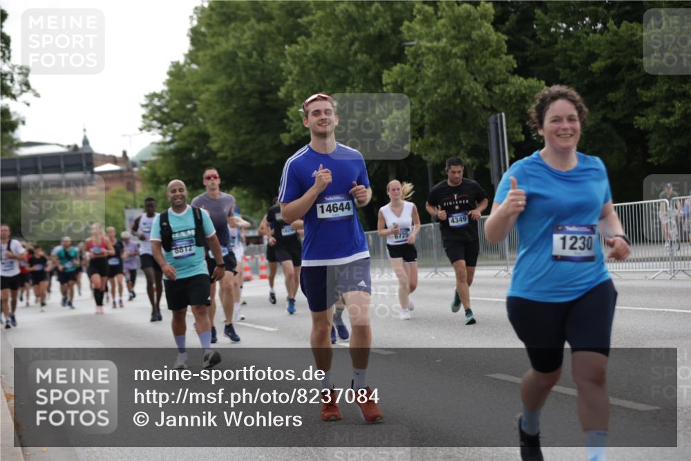 29.06.2025 - hella hamburg halbmarathon Jannik Wohlers http://msf.ph/oto/8237084 29.06.2025 10:28:59 Lombardsbrücke 1230, 1661, 3179, 3311, 4349, 4373, 6285, 6725, 7449, 8812, 9714, 10198, 10322, 10641, 10808, 11249, 11792, 11803, 11989, 12086, 12958, 13090, 13382, 14644, 16659, 16662, 16673, 16676, 17496, 18298, 18299, 18414 meine-sportfotos.de