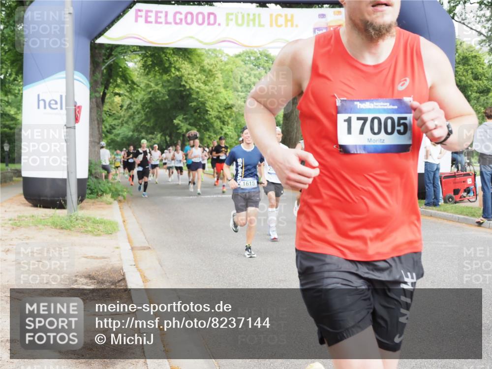 29.06.2025 - hella hamburg halbmarathon MichiJ http://msf.ph/oto/8237144 29.06.2025 10:27:18 Zwischen KM18-KM19 1164, 1615, 2525, 2849, 3014, 3530, 11055, 17005 meine-sportfotos.de