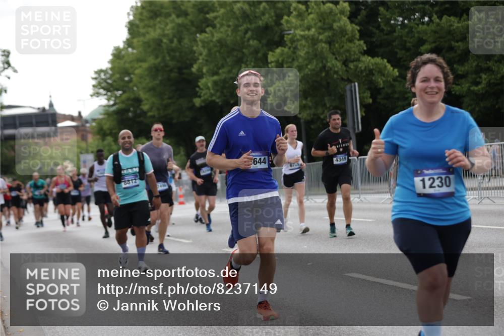29.06.2025 - hella hamburg halbmarathon Jannik Wohlers http://msf.ph/oto/8237149 29.06.2025 10:28:59 Lombardsbrücke 1230, 1661, 3179, 3311, 4349, 4373, 6285, 6725, 7449, 8812, 9714, 10198, 10322, 10641, 10808, 11249, 11792, 11803, 11989, 12086, 12958, 13090, 13382, 14644, 16659, 16662, 16673, 16676, 17496, 18298, 18299, 18414 meine-sportfotos.de