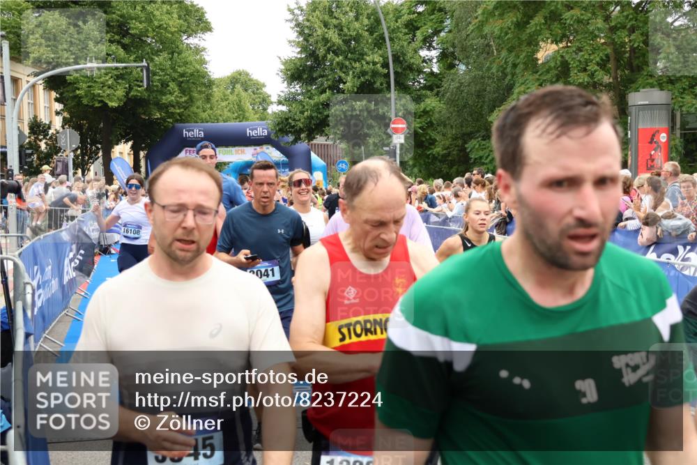 29.06.2025 - hella hamburg halbmarathon Zöllner http://msf.ph/oto/8237224 29.06.2025 10:55:17 Ziel 1549, 1628, 2119, 2448, 3041, 4903, 6355, 6723, 6891, 8973, 9361, 10188, 10191, 10192, 10263, 10582, 11747, 12248, 14834, 15854, 16108, 16521, 18031, 18966 meine-sportfotos.de