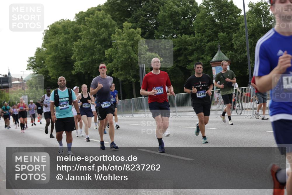 29.06.2025 - hella hamburg halbmarathon Jannik Wohlers http://msf.ph/oto/8237262 29.06.2025 10:29:01 Lombardsbrücke 1230, 1661, 3179, 3311, 4349, 4373, 6285, 6725, 7449, 7517, 8812, 9714, 10322, 10641, 10808, 10996, 11249, 11792, 11803, 11989, 12086, 12958, 13382, 14644, 16659, 16662, 16673, 16676, 17496, 18298, 18299, 18414 meine-sportfotos.de