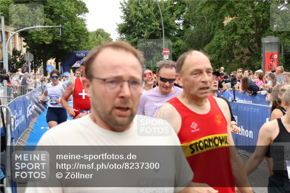 29.06.2025 - hella hamburg halbmarathon Zöllner http://msf.ph/oto/8237300 29.06.2025 10:55:17 Ziel 1549, 1628, 2119, 2448, 3041, 4903, 6355, 6723, 6891, 8973, 9361, 10188, 10191, 10192, 10263, 10582, 11747, 12248, 14834, 15854, 16108, 16521, 18031, 18966 meine-sportfotos.de