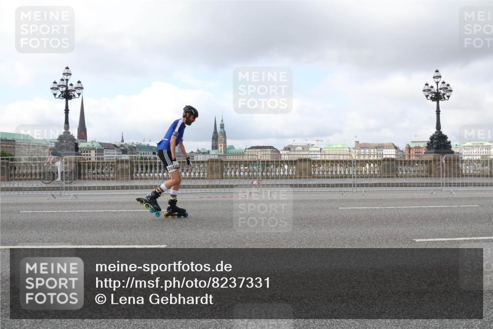 29.06.2025 - hella hamburg halbmarathon Lena Gebhardt http://msf.ph/oto/8237331 29.06.2025 09:02:01 Lombardsbrücke  meine-sportfotos.de