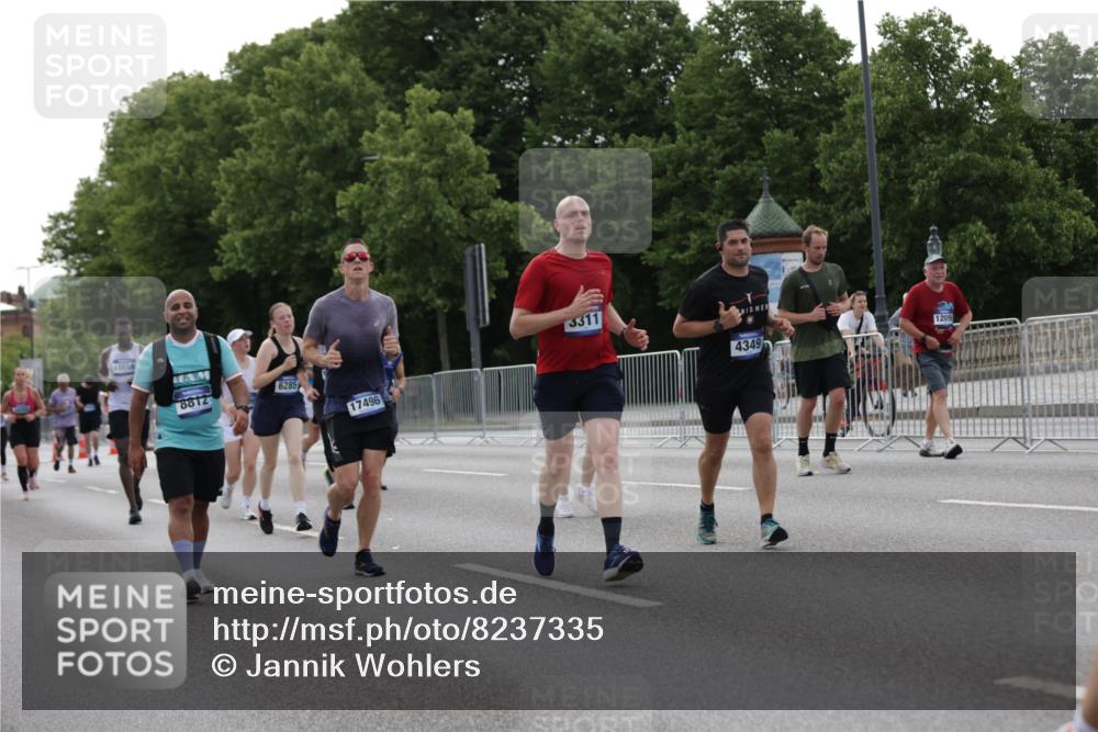 29.06.2025 - hella hamburg halbmarathon Jannik Wohlers http://msf.ph/oto/8237335 29.06.2025 10:29:01 Lombardsbrücke 1230, 1661, 3179, 3311, 4349, 4373, 6285, 6725, 7449, 7517, 8812, 9714, 10322, 10641, 10808, 10996, 11249, 11792, 11803, 11989, 12086, 12958, 13382, 14644, 16659, 16662, 16673, 16676, 17496, 18298, 18299, 18414 meine-sportfotos.de
