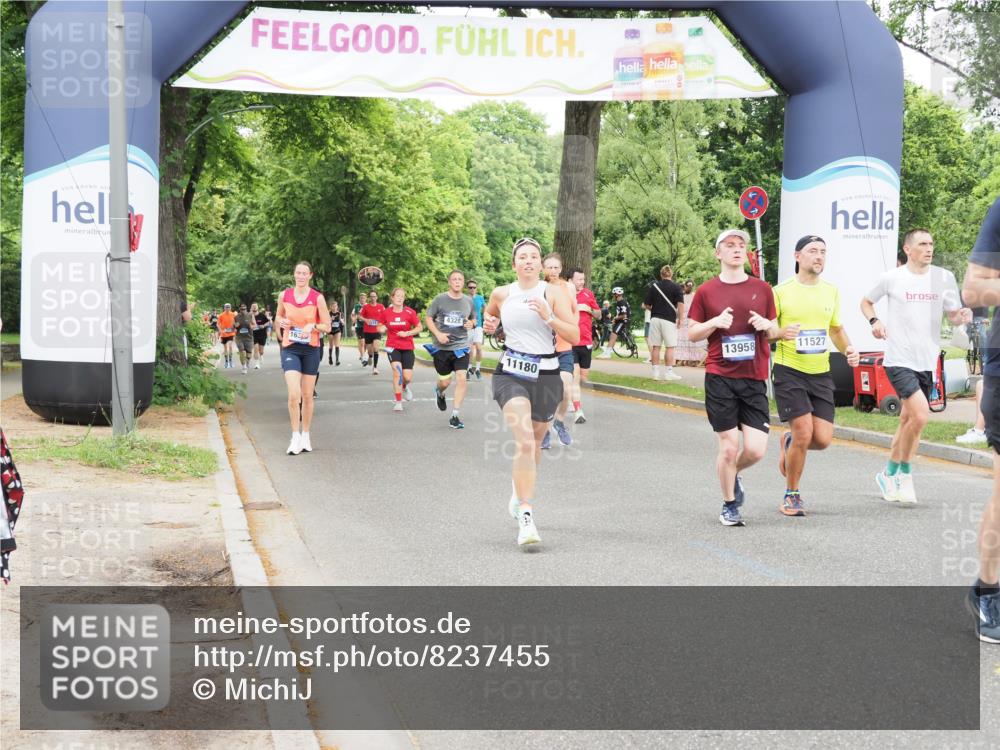 29.06.2025 - hella hamburg halbmarathon MichiJ http://msf.ph/oto/8237455 29.06.2025 10:50:07 Zwischen KM18-KM19 1427, 7243, 9306, 11180, 11527, 11960, 12479, 13958, 14917, 15908, 17532, 19023 meine-sportfotos.de