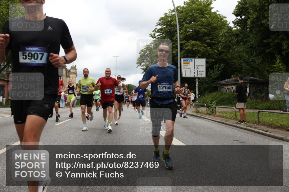 29.06.2025 - hella hamburg halbmarathon Yannick Fuchs http://msf.ph/oto/8237469 29.06.2025 10:47:10 20KM 1061, 1258, 1499, 1683, 1706, 1783, 2074, 2099, 2208, 2346, 2910, 3059, 3334, 3399, 3999, 4065, 4419, 4587, 4635, 5077, 5607, 5907, 6198, 6628, 6897, 7177, 7509, 7864, 8273, 8361, 8390, 8651, 9065, 9163, 9537, 10724, 10895, 11217, 11588, 11589, 11604, 11689, 11992, 12155, 12413, 12482, 12490, 12875, 12910, 14323, 15126, 15179, 15430, 15681, 15980, 16467, 16538, 16986, 18249, 18590, 18720, 18901, 19208, 19244 meine-sportfotos.de