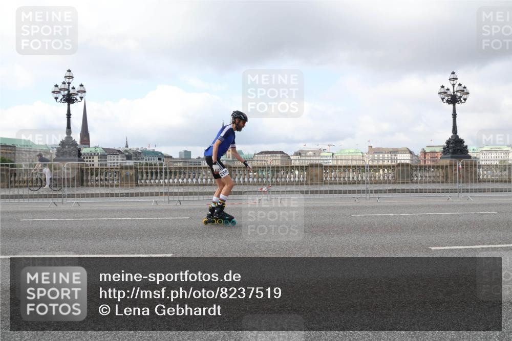 29.06.2025 - hella hamburg halbmarathon Lena Gebhardt http://msf.ph/oto/8237519 29.06.2025 09:02:01 Lombardsbrücke  meine-sportfotos.de