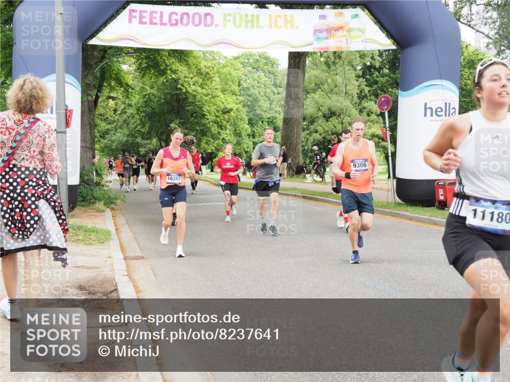 29.06.2025 - hella hamburg halbmarathon MichiJ http://msf.ph/oto/8237641 29.06.2025 10:50:09 Zwischen KM18-KM19 4328, 7243, 9306, 11180, 11527, 11960, 12316, 12479, 13958, 14917, 15908, 16367, 17532 meine-sportfotos.de