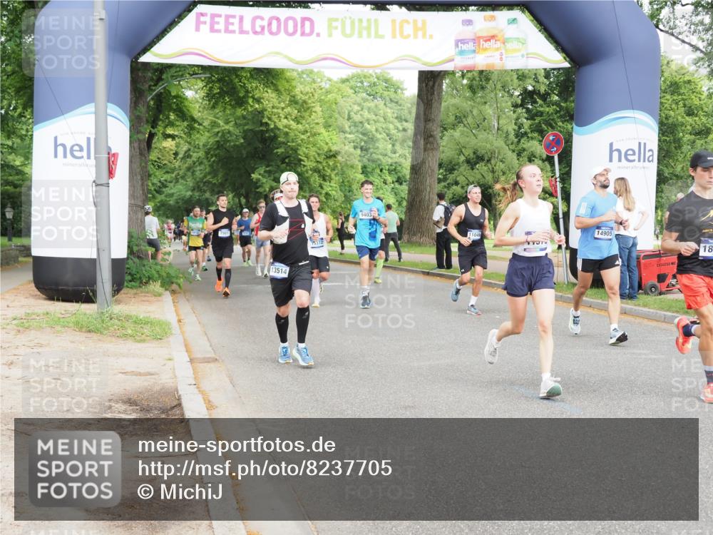 29.06.2025 - hella hamburg halbmarathon MichiJ http://msf.ph/oto/8237705 29.06.2025 10:27:22 Zwischen KM18-KM19 1164, 1615, 2525, 2849, 11049, 11055, 11379, 13514, 14905, 15372, 17005, 18723 meine-sportfotos.de