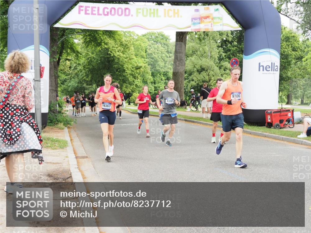 29.06.2025 - hella hamburg halbmarathon MichiJ http://msf.ph/oto/8237712 29.06.2025 10:50:09 Zwischen KM18-KM19 4328, 7243, 9306, 11180, 11527, 11960, 12316, 12479, 13958, 14917, 15908, 16367, 17532 meine-sportfotos.de