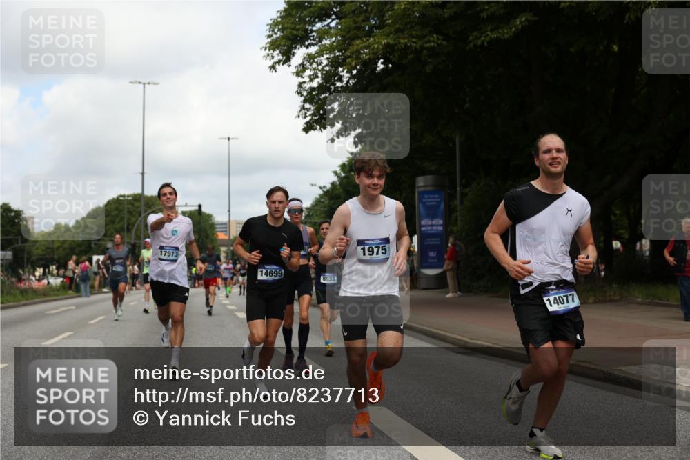 29.06.2025 - hella hamburg halbmarathon Yannick Fuchs http://msf.ph/oto/8237713 29.06.2025 10:34:36 20KM 1358, 1603, 1975, 2573, 2826, 3547, 3626, 4381, 4398, 4766, 4888, 5375, 5409, 5508, 6149, 6152, 6649, 7109, 7495, 7622, 8346, 8467, 8574, 8933, 9294, 11714, 11806, 12046, 12091, 13190, 14077, 14699, 15421, 15813, 15828, 16580, 16761, 17245, 17792, 17916, 17973, 18013, 18979 meine-sportfotos.de