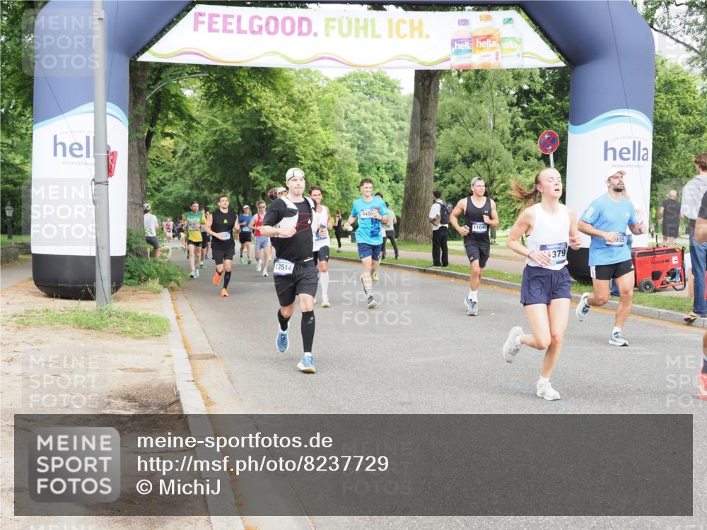 29.06.2025 - hella hamburg halbmarathon MichiJ http://msf.ph/oto/8237729 29.06.2025 10:27:22 Zwischen KM18-KM19 1164, 1615, 2525, 2849, 11049, 11055, 11379, 13514, 14905, 15372, 17005, 18723 meine-sportfotos.de