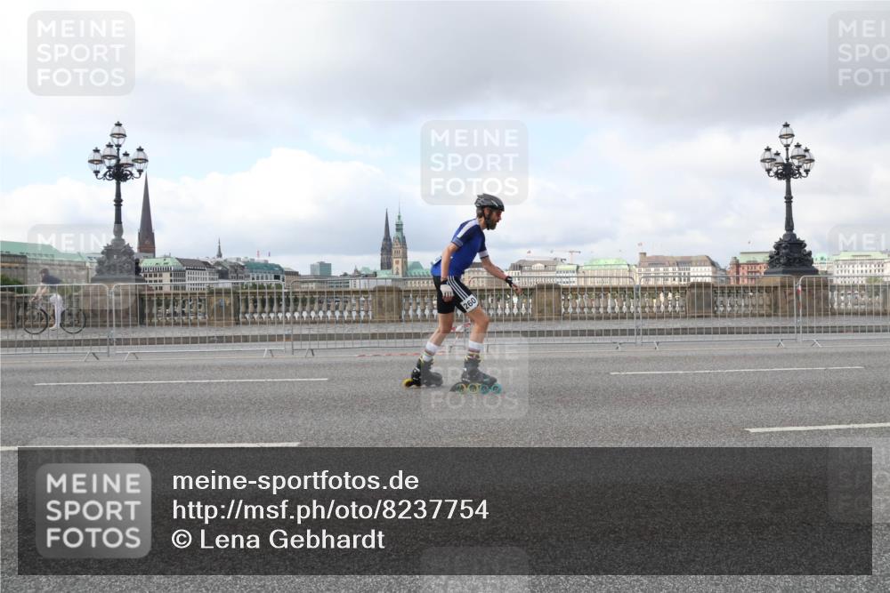 29.06.2025 - hella hamburg halbmarathon Lena Gebhardt http://msf.ph/oto/8237754 29.06.2025 09:02:02 Lombardsbrücke  meine-sportfotos.de