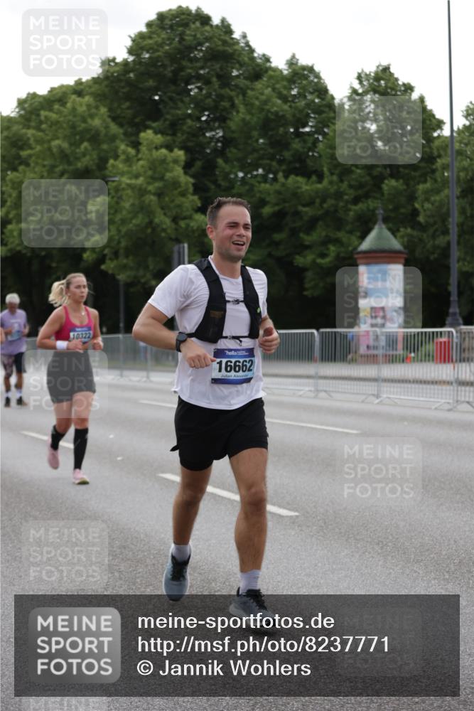 29.06.2025 - hella hamburg halbmarathon Jannik Wohlers http://msf.ph/oto/8237771 29.06.2025 10:29:07 Lombardsbrücke 1063, 1230, 1661, 3179, 3311, 3524, 4349, 4395, 6285, 6725, 7517, 7832, 8812, 9714, 10322, 10641, 10996, 11249, 11269, 11634, 11792, 11803, 12086, 12216, 13382, 14644, 16306, 16659, 16662, 16676, 17496, 17945, 18298, 18299 meine-sportfotos.de