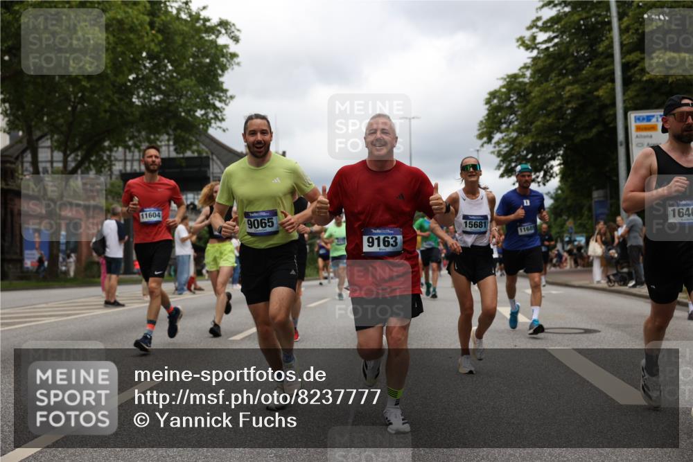 29.06.2025 - hella hamburg halbmarathon Yannick Fuchs http://msf.ph/oto/8237777 29.06.2025 10:47:11 20KM 1061, 1258, 1499, 1683, 1706, 1783, 2074, 2082, 2099, 2208, 2346, 2910, 3059, 3334, 3399, 3999, 4065, 4419, 4587, 4635, 5077, 5607, 5907, 6198, 6628, 7177, 7509, 7864, 8273, 8361, 8390, 8651, 9065, 9163, 9537, 10724, 10895, 11217, 11588, 11589, 11604, 11689, 11992, 12155, 12413, 12482, 12490, 12875, 12910, 14323, 15126, 15179, 15430, 15681, 15980, 16467, 16538, 16986, 18249, 18590, 18720, 18901, 19208, 19244 meine-sportfotos.de