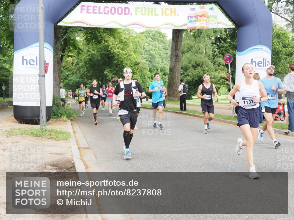 29.06.2025 - hella hamburg halbmarathon MichiJ http://msf.ph/oto/8237808 29.06.2025 10:27:22 Zwischen KM18-KM19 1164, 1615, 2525, 2849, 11049, 11055, 11379, 13514, 14905, 15372, 17005, 18723 meine-sportfotos.de