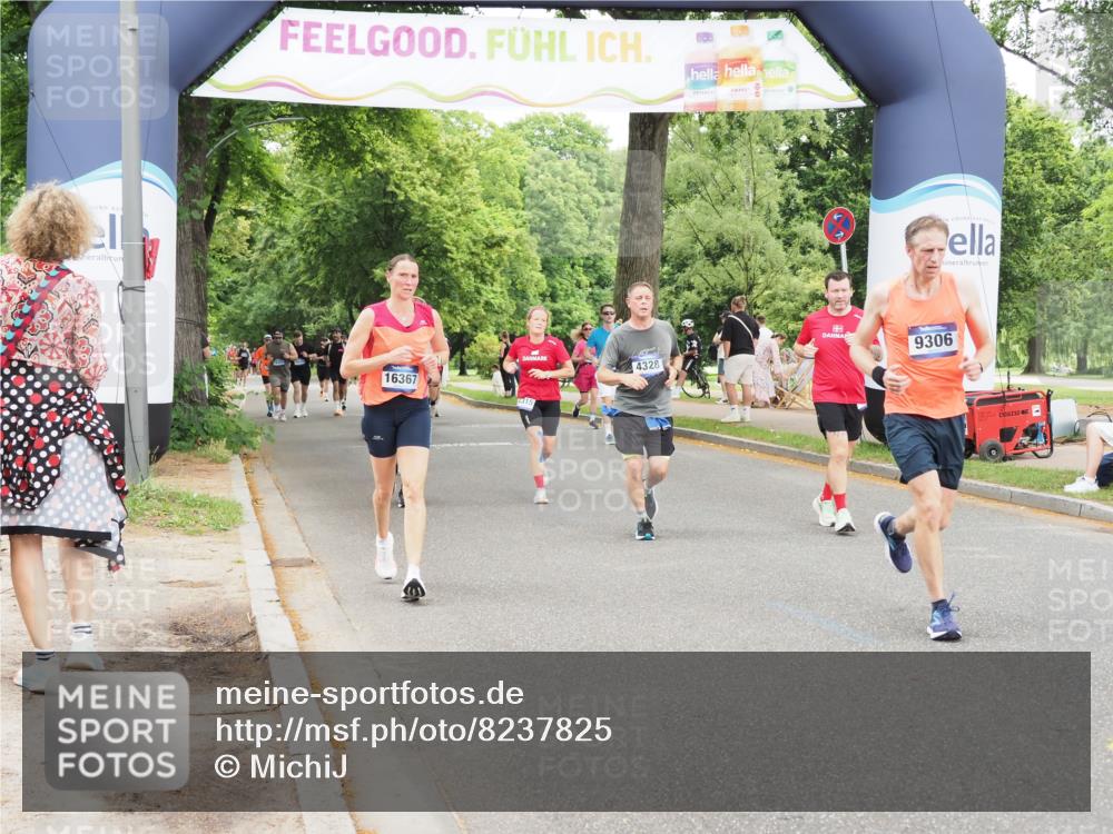 29.06.2025 - hella hamburg halbmarathon MichiJ http://msf.ph/oto/8237825 29.06.2025 10:50:09 Zwischen KM18-KM19 4328, 7243, 9306, 11180, 11527, 11960, 12316, 12479, 13958, 14917, 15908, 16367, 17532 meine-sportfotos.de