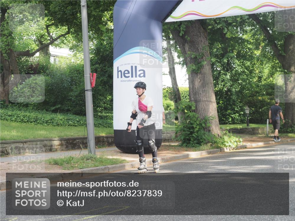 29.06.2025 - hella hamburg halbmarathon KatJ http://msf.ph/oto/8237839 29.06.2025 09:53:49 Zwischen KM18-KM19  meine-sportfotos.de