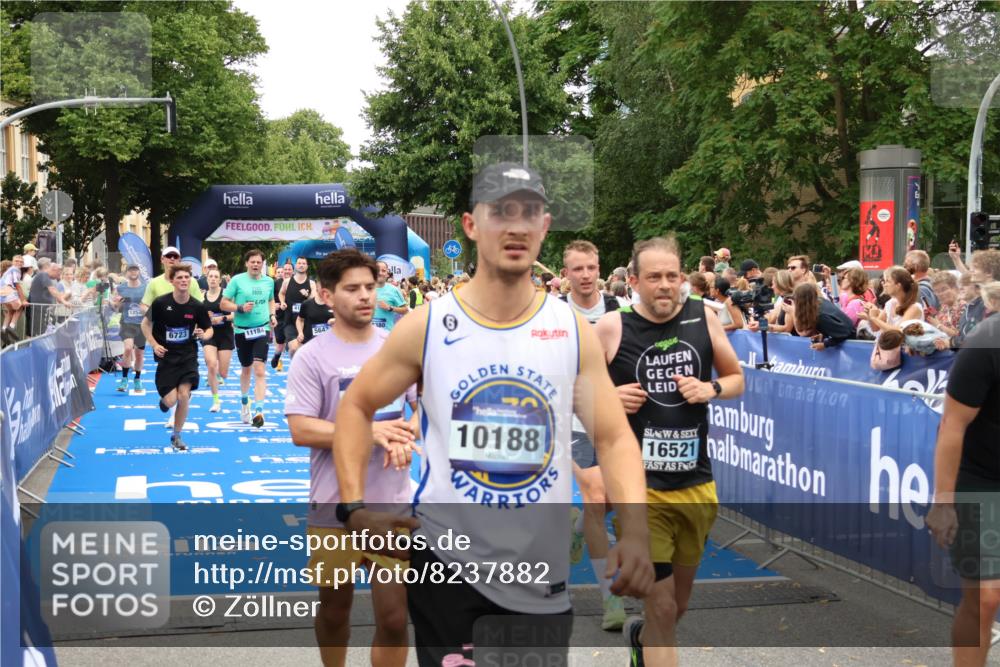 29.06.2025 - hella hamburg halbmarathon Zöllner http://msf.ph/oto/8237882 29.06.2025 10:55:24 Ziel 1130, 4189, 5287, 5643, 6723, 6938, 8487, 10263, 11184, 12526, 13236, 13470, 16985, 17603, 17940, 18290, 18380, 18531 meine-sportfotos.de