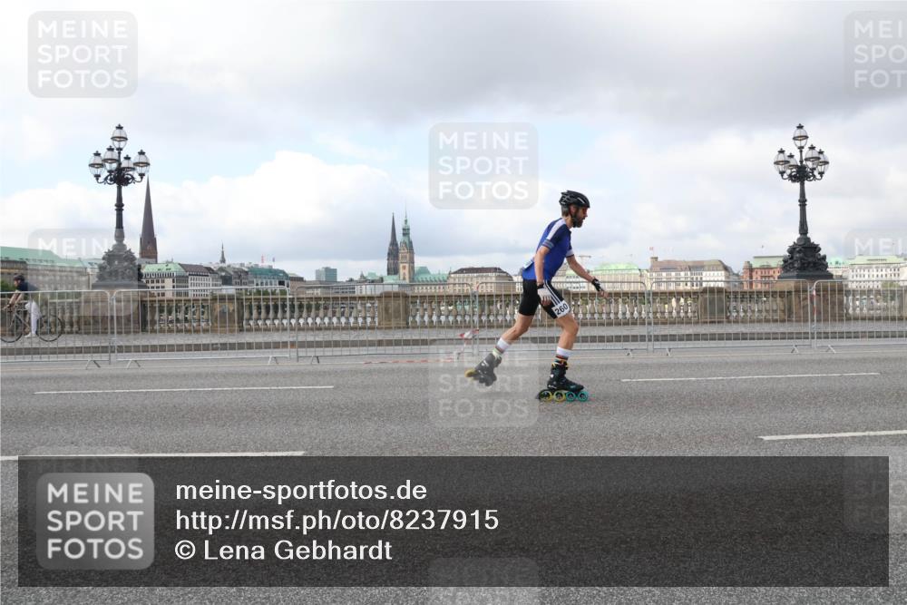29.06.2025 - hella hamburg halbmarathon Lena Gebhardt http://msf.ph/oto/8237915 29.06.2025 09:02:02 Lombardsbrücke  meine-sportfotos.de