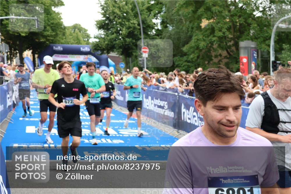 29.06.2025 - hella hamburg halbmarathon Zöllner http://msf.ph/oto/8237975 29.06.2025 10:55:26 Ziel 1130, 2252, 2771, 4189, 4951, 5287, 5643, 6723, 6938, 8487, 11184, 12526, 13234, 13236, 13470, 16213, 16985, 17603, 17940, 18290, 18380, 18531 meine-sportfotos.de