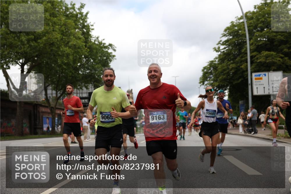 29.06.2025 - hella hamburg halbmarathon Yannick Fuchs http://msf.ph/oto/8237981 29.06.2025 10:47:12 20KM 1061, 1258, 1499, 1683, 1706, 1783, 2074, 2082, 2099, 2208, 2346, 2910, 3059, 3334, 3999, 4065, 4419, 4587, 4635, 4770, 5077, 5607, 5907, 6198, 6628, 7177, 7509, 7864, 8273, 8361, 8390, 8651, 9065, 9163, 9537, 10724, 10895, 11217, 11588, 11589, 11604, 11689, 11992, 12155, 12413, 12490, 12875, 12910, 13289, 14323, 15126, 15179, 15430, 15681, 15980, 16467, 16538, 16986, 18249, 18590, 18720, 18901, 19208, 19244 meine-sportfotos.de