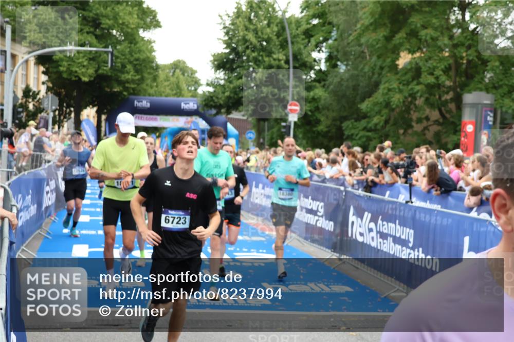 29.06.2025 - hella hamburg halbmarathon Zöllner http://msf.ph/oto/8237994 29.06.2025 10:55:26 Ziel 1130, 2252, 2771, 4189, 4951, 5287, 5643, 6723, 6938, 8487, 11184, 12526, 13234, 13236, 13470, 16213, 16985, 17603, 17940, 18290, 18380, 18531 meine-sportfotos.de