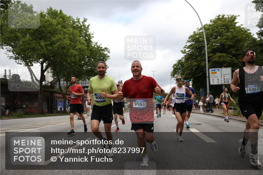 29.06.2025 - hella hamburg halbmarathon Yannick Fuchs http://msf.ph/oto/8237997 29.06.2025 10:47:12 20KM 1061, 1258, 1499, 1683, 1706, 1783, 2074, 2082, 2099, 2208, 2346, 2910, 3059, 3334, 3999, 4065, 4419, 4587, 4635, 4770, 5077, 5607, 5907, 6198, 6628, 7177, 7509, 7864, 8273, 8361, 8390, 8651, 9065, 9163, 9537, 10724, 10895, 11217, 11588, 11589, 11604, 11689, 11992, 12155, 12413, 12490, 12875, 12910, 13289, 14323, 15126, 15179, 15430, 15681, 15980, 16467, 16538, 16986, 18249, 18590, 18720, 18901, 19208, 19244 meine-sportfotos.de