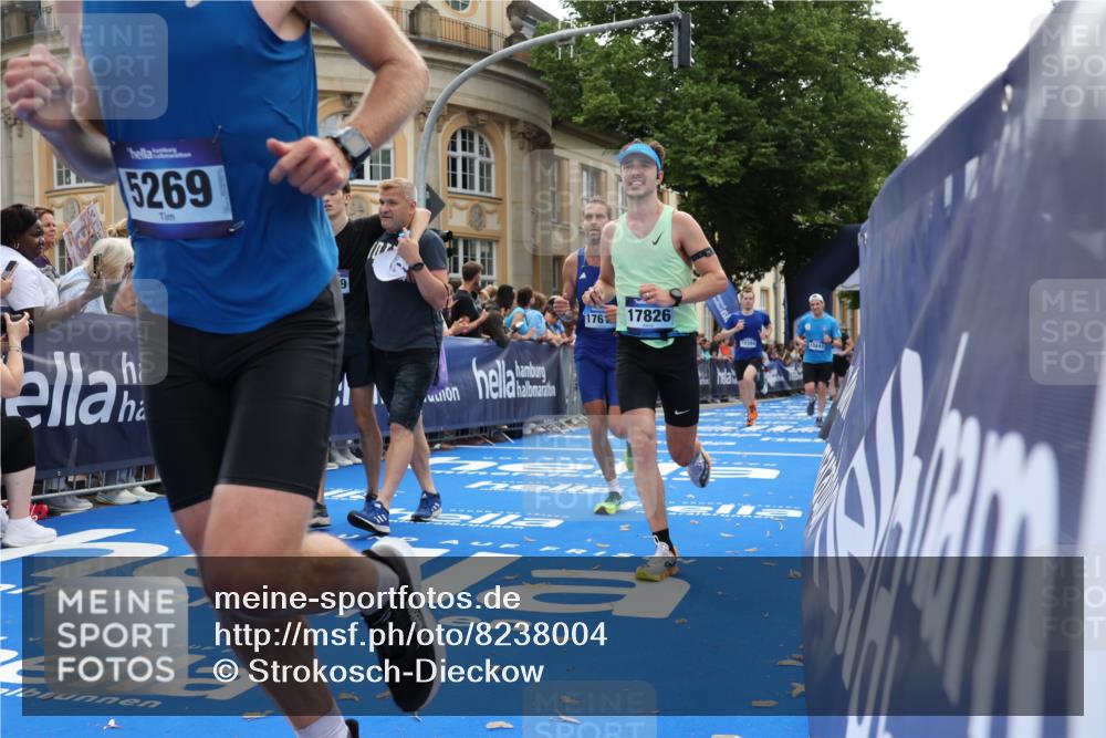29.06.2025 - hella hamburg halbmarathon Strokosch-Dieckow http://msf.ph/oto/8238004 29.06.2025 10:35:35 Ziel 1344, 4062, 5269, 10384, 12462, 12899, 14841, 16123, 16695, 17612, 17826, 18841, 19022 meine-sportfotos.de