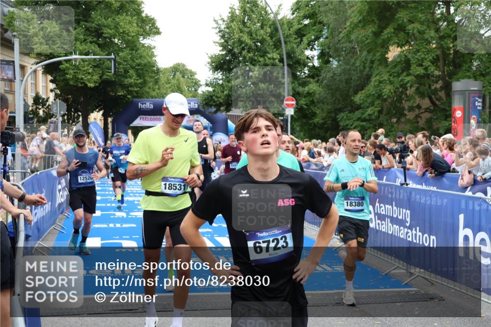 29.06.2025 - hella hamburg halbmarathon Zöllner http://msf.ph/oto/8238030 29.06.2025 10:55:27 Ziel 1130, 2252, 2771, 4189, 4951, 5287, 5643, 6938, 8487, 11184, 12526, 13234, 13236, 13470, 16213, 16985, 17603, 17940, 18290, 18380, 18531 meine-sportfotos.de