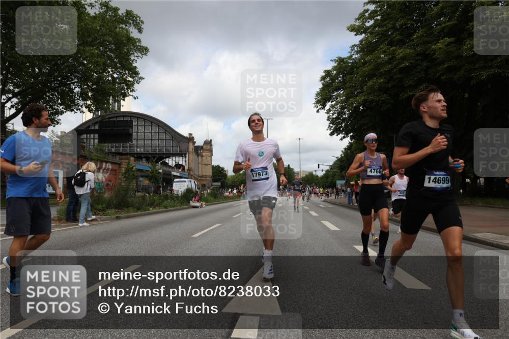 29.06.2025 - hella hamburg halbmarathon Yannick Fuchs http://msf.ph/oto/8238033 29.06.2025 10:34:37 20KM 1358, 1603, 1975, 2573, 2750, 2826, 3626, 4381, 4398, 4766, 4888, 5375, 5409, 5508, 6149, 6152, 6649, 7109, 7495, 7622, 8346, 8467, 8574, 8933, 9294, 11714, 12046, 12091, 13190, 14077, 14699, 15015, 15421, 15813, 15828, 16580, 16761, 17245, 17792, 17916, 17973, 18013, 18979 meine-sportfotos.de