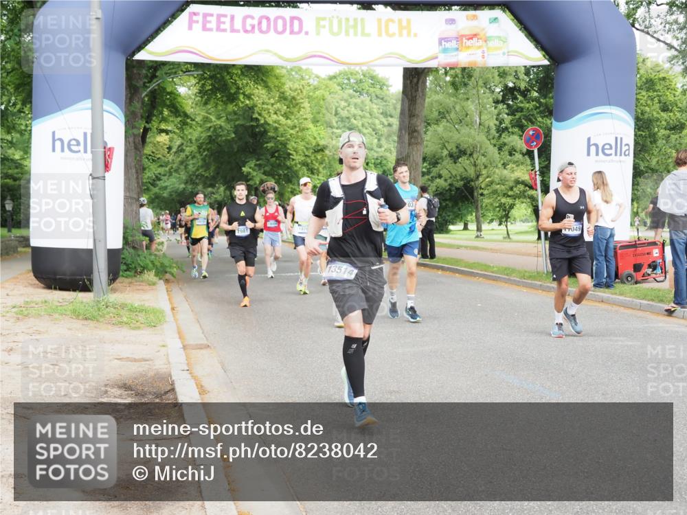 29.06.2025 - hella hamburg halbmarathon MichiJ http://msf.ph/oto/8238042 29.06.2025 10:27:23 Zwischen KM18-KM19 1164, 1615, 2525, 2849, 7981, 11049, 11055, 11379, 13514, 14905, 15372, 17005, 18723 meine-sportfotos.de