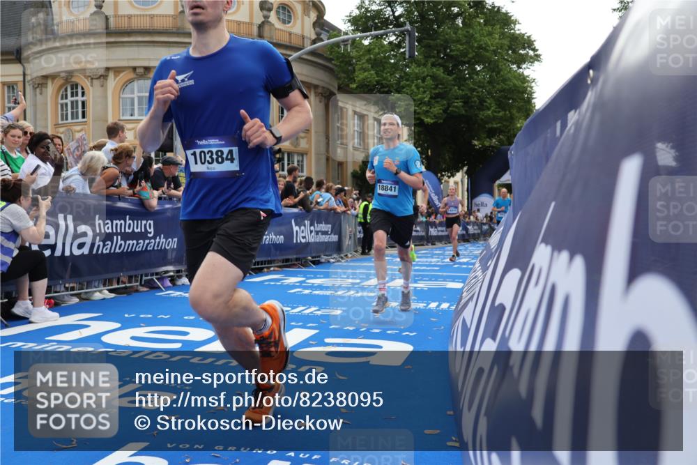 29.06.2025 - hella hamburg halbmarathon Strokosch-Dieckow http://msf.ph/oto/8238095 29.06.2025 10:35:38 Ziel 4062, 5269, 10384, 12462, 12899, 14841, 16119, 16123, 16695, 17612, 17826, 18841 meine-sportfotos.de