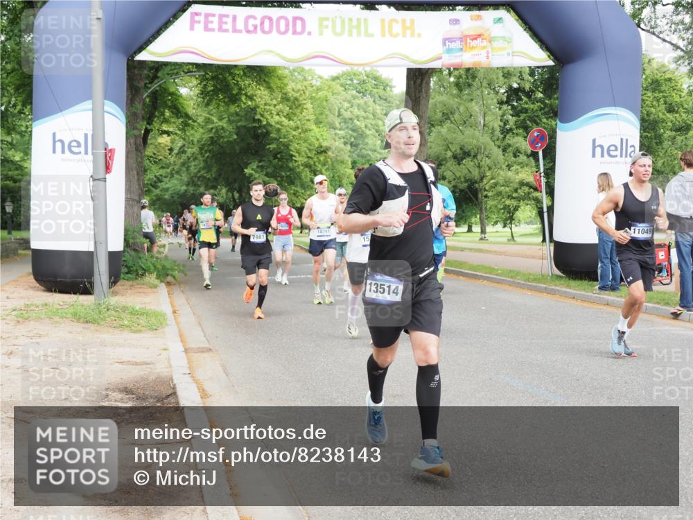 29.06.2025 - hella hamburg halbmarathon MichiJ http://msf.ph/oto/8238143 29.06.2025 10:27:23 Zwischen KM18-KM19 1164, 1615, 2525, 2849, 7981, 11049, 11055, 11379, 13514, 14905, 15372, 17005, 18723 meine-sportfotos.de