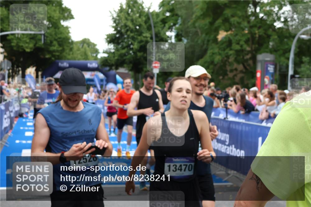 29.06.2025 - hella hamburg halbmarathon Zöllner http://msf.ph/oto/8238241 29.06.2025 10:55:29 Ziel 1130, 2252, 2771, 4189, 4951, 5287, 5319, 6591, 6938, 8487, 13234, 13236, 16213, 16334, 16609, 16985, 17603, 17940 meine-sportfotos.de