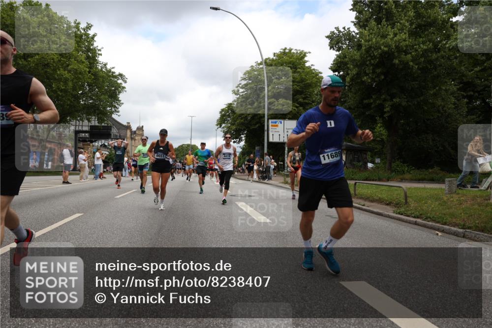 29.06.2025 - hella hamburg halbmarathon Yannick Fuchs http://msf.ph/oto/8238407 29.06.2025 10:47:13 20KM 1061, 1258, 1499, 1683, 1706, 1783, 2074, 2082, 2099, 2208, 2346, 2910, 3059, 3208, 3209, 3334, 3999, 4065, 4419, 4635, 4770, 5077, 5907, 6198, 6628, 7177, 7509, 7864, 8273, 8361, 8390, 8651, 9065, 9163, 9537, 10549, 10724, 10895, 11217, 11588, 11589, 11604, 11689, 11992, 12155, 12413, 12490, 12875, 12910, 13289, 14323, 15061, 15126, 15179, 15430, 15497, 15681, 15980, 16467, 16538, 16986, 18249, 18590, 18720, 18901, 19208, 19244 meine-sportfotos.de