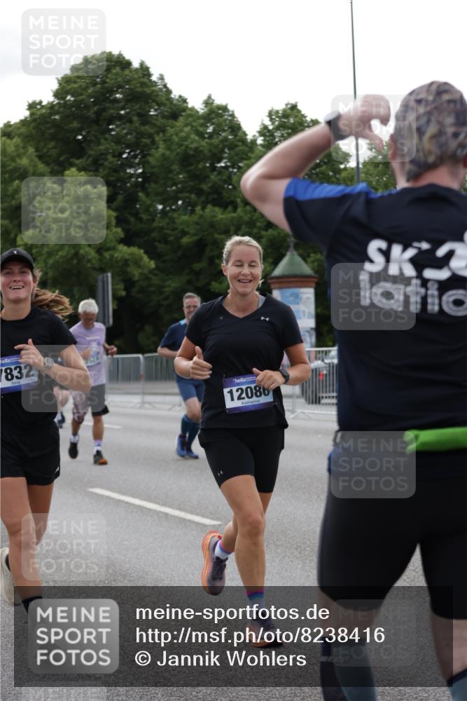 29.06.2025 - hella hamburg halbmarathon Jannik Wohlers http://msf.ph/oto/8238416 29.06.2025 10:29:11 Lombardsbrücke 1063, 1661, 3311, 3524, 4349, 4395, 5350, 6285, 6725, 7517, 7832, 9714, 9937, 10322, 10996, 11249, 11269, 11444, 11634, 12086, 12216, 12227, 13382, 14644, 16306, 16659, 16662, 17496, 17945, 18298, 18299 meine-sportfotos.de