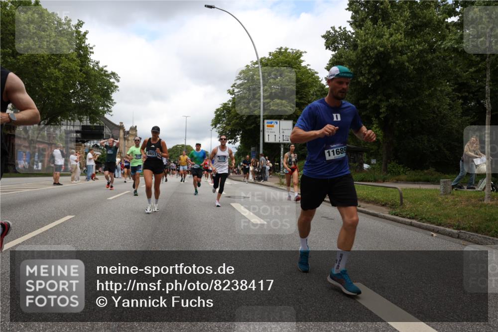 29.06.2025 - hella hamburg halbmarathon Yannick Fuchs http://msf.ph/oto/8238417 29.06.2025 10:47:13 20KM 1061, 1258, 1499, 1683, 1706, 1783, 2074, 2082, 2099, 2208, 2346, 2910, 3059, 3208, 3209, 3334, 3999, 4065, 4419, 4635, 4770, 5077, 5907, 6198, 6628, 7177, 7509, 7864, 8273, 8361, 8390, 8651, 9065, 9163, 9537, 10549, 10724, 10895, 11217, 11588, 11589, 11604, 11689, 11992, 12155, 12413, 12490, 12875, 12910, 13289, 14323, 15061, 15126, 15179, 15430, 15497, 15681, 15980, 16467, 16538, 16986, 18249, 18590, 18720, 18901, 19208, 19244 meine-sportfotos.de