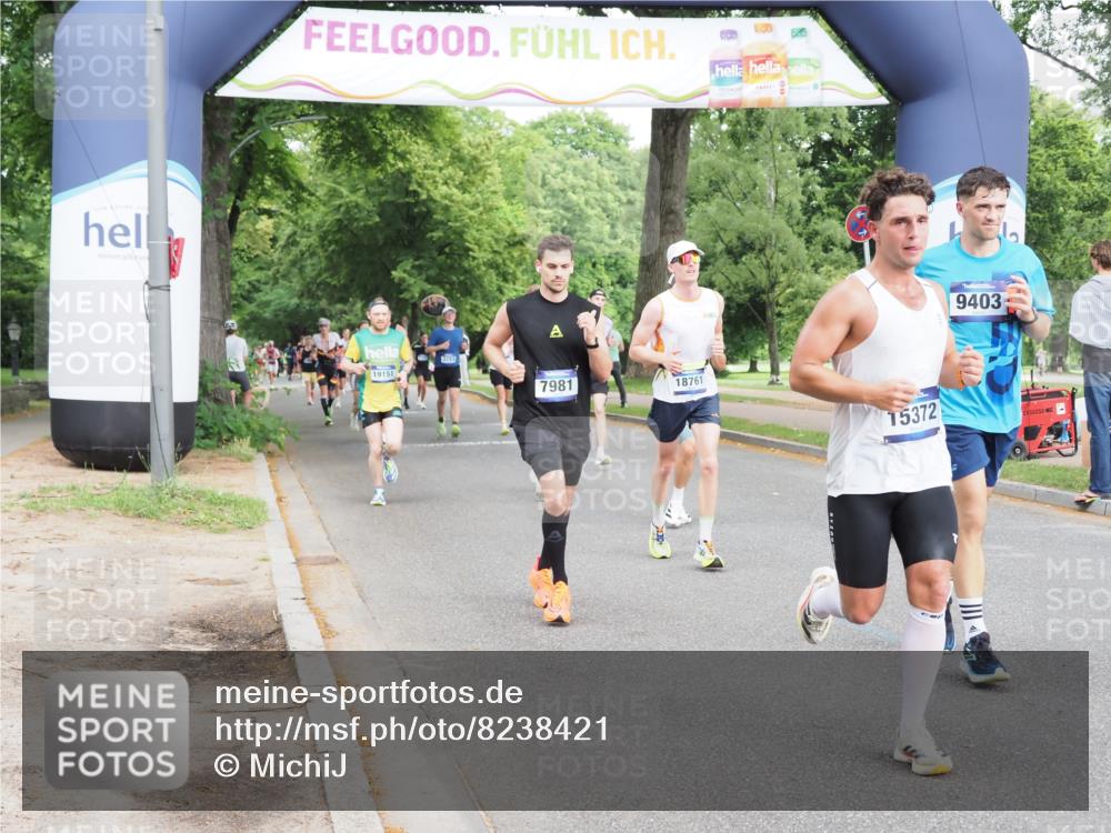 29.06.2025 - hella hamburg halbmarathon MichiJ http://msf.ph/oto/8238421 29.06.2025 10:27:25 Zwischen KM18-KM19 2525, 2849, 3431, 7981, 9403, 11049, 11055, 11281, 11379, 13514, 14905, 15372, 18723, 18761 meine-sportfotos.de