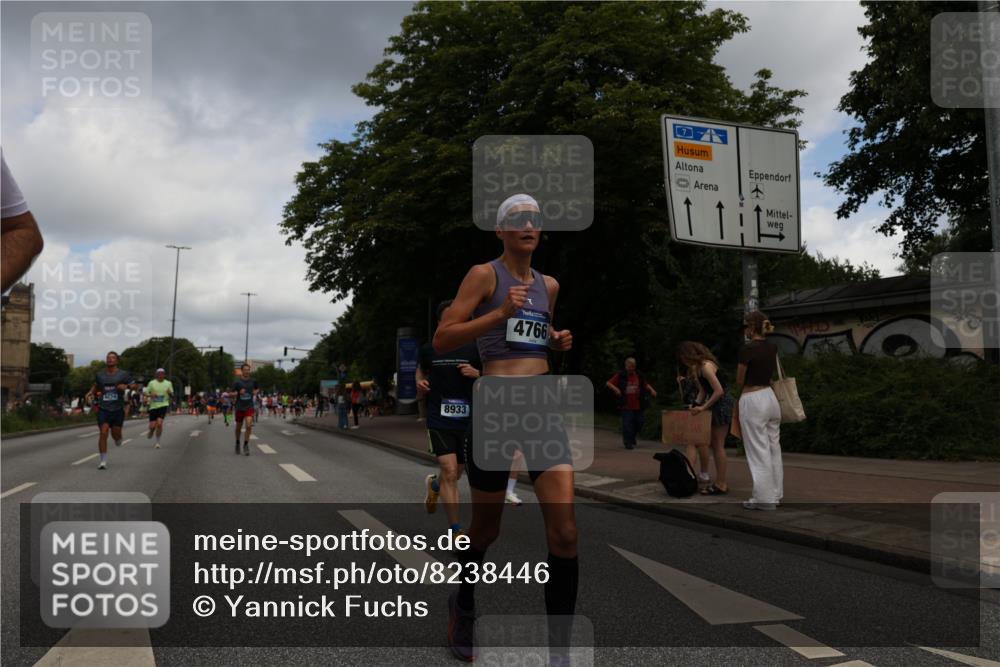 29.06.2025 - hella hamburg halbmarathon Yannick Fuchs http://msf.ph/oto/8238446 29.06.2025 10:34:38 20KM 1358, 1603, 1975, 2573, 2750, 2826, 3626, 4381, 4766, 4888, 5375, 5409, 5508, 5803, 6149, 6152, 6649, 7109, 7495, 7622, 8346, 8467, 8574, 8933, 9294, 10900, 11714, 11731, 12046, 12091, 12865, 13190, 14077, 14699, 15015, 15421, 15813, 15828, 16580, 16761, 17245, 17973, 18013, 18979 meine-sportfotos.de
