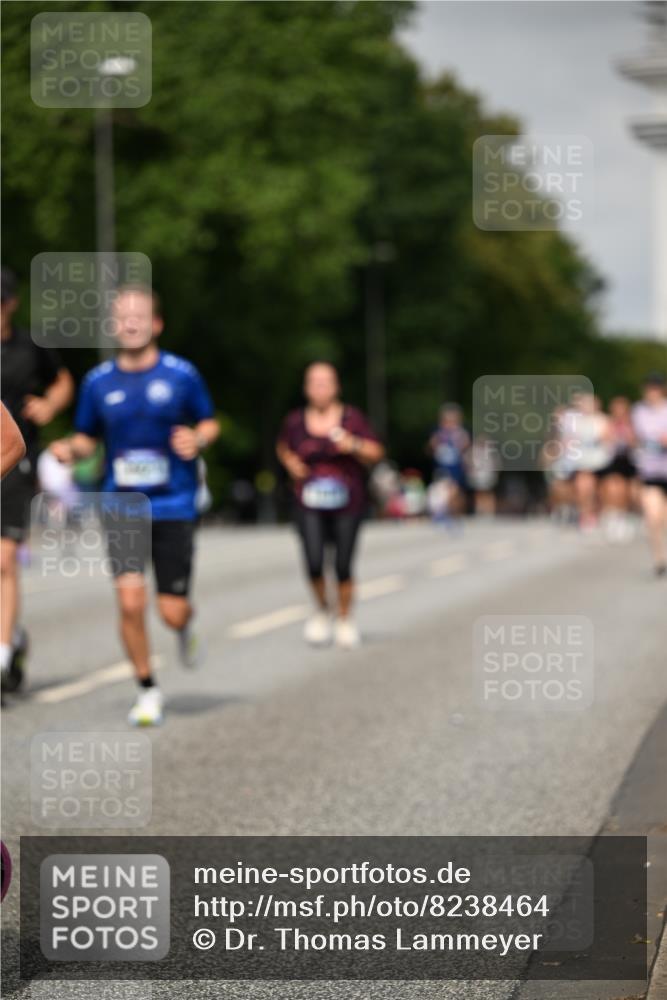 29.06.2025 - hella hamburg halbmarathon Dr. Thomas Lammeyer http://msf.ph/oto/8238464 29.06.2025 10:13:52 Kennedybrücke 1573, 1838, 3921, 5511, 7042, 7187, 7333, 7636, 8090, 8219, 8890, 9366, 9434, 9674, 9781, 9816, 10036, 10943, 11027, 11180 meine-sportfotos.de