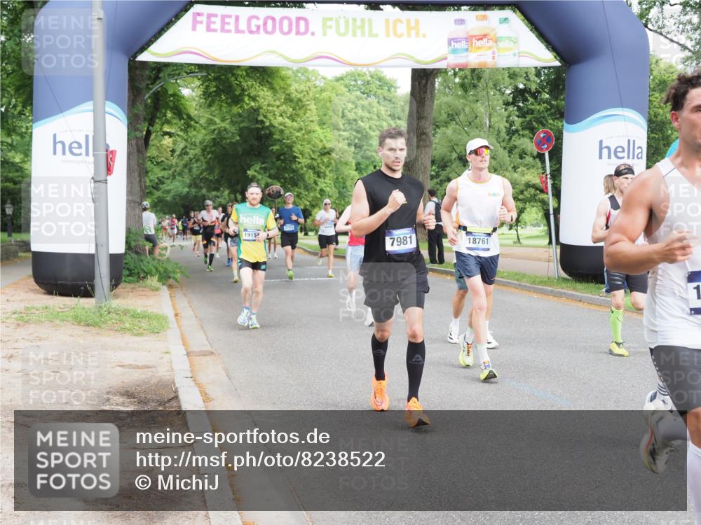 29.06.2025 - hella hamburg halbmarathon MichiJ http://msf.ph/oto/8238522 29.06.2025 10:27:25 Zwischen KM18-KM19 2525, 2849, 3431, 7981, 9403, 11049, 11055, 11281, 11379, 13514, 14905, 15372, 18723, 18761 meine-sportfotos.de