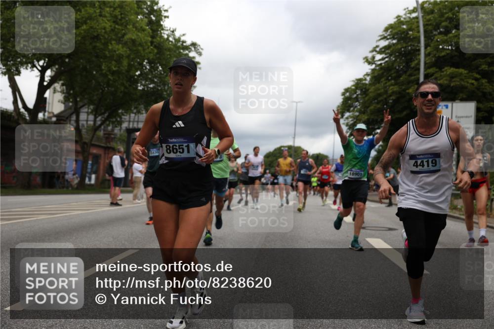 29.06.2025 - hella hamburg halbmarathon Yannick Fuchs http://msf.ph/oto/8238620 29.06.2025 10:47:14 20KM 1061, 1258, 1499, 1683, 1706, 1783, 2074, 2082, 2099, 2208, 2346, 2910, 3059, 3208, 3209, 3334, 3999, 4065, 4419, 4635, 4770, 5077, 5907, 6198, 6628, 7177, 7509, 7864, 8273, 8361, 8390, 8651, 9065, 9142, 9163, 9537, 10549, 10724, 10895, 11217, 11588, 11589, 11604, 11689, 11992, 12155, 12413, 12490, 12875, 12910, 13289, 14323, 15061, 15126, 15179, 15430, 15497, 15681, 15980, 16467, 16538, 16986, 18249, 18590, 18720, 18901, 19208, 19244 meine-sportfotos.de