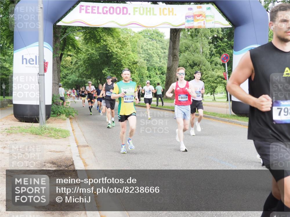 29.06.2025 - hella hamburg halbmarathon MichiJ http://msf.ph/oto/8238666 29.06.2025 10:27:26 Zwischen KM18-KM19 2849, 3431, 7981, 9403, 11049, 11055, 11281, 11379, 13514, 14905, 15372, 15561, 17623, 18723, 18761, 19004, 19151 meine-sportfotos.de