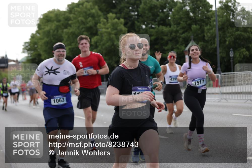 29.06.2025 - hella hamburg halbmarathon Jannik Wohlers http://msf.ph/oto/8238743 29.06.2025 10:29:14 Lombardsbrücke 1063, 1661, 3311, 3524, 4349, 4395, 5350, 6285, 7517, 7832, 9937, 10322, 10996, 11249, 11269, 11376, 11444, 11634, 12086, 12216, 12227, 13382, 13810, 16306, 16659, 16662, 17496, 17945, 18298, 18299, 18385 meine-sportfotos.de