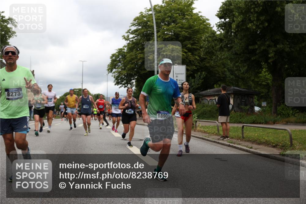 29.06.2025 - hella hamburg halbmarathon Yannick Fuchs http://msf.ph/oto/8238769 29.06.2025 10:47:15 20KM 1061, 1258, 1499, 1706, 1783, 2074, 2082, 2099, 2208, 2346, 2910, 3059, 3208, 3209, 3334, 3999, 4065, 4419, 4635, 4770, 5077, 5907, 6198, 6628, 6877, 7177, 7509, 7864, 8273, 8361, 8390, 8651, 9065, 9142, 9163, 9537, 10549, 10724, 10895, 11217, 11588, 11589, 11604, 11689, 11992, 12155, 12413, 12490, 12875, 12910, 13289, 14323, 15061, 15126, 15179, 15430, 15497, 15681, 15980, 16467, 16538, 16986, 18134, 18249, 18590, 18720, 18901, 19208, 19244 meine-sportfotos.de