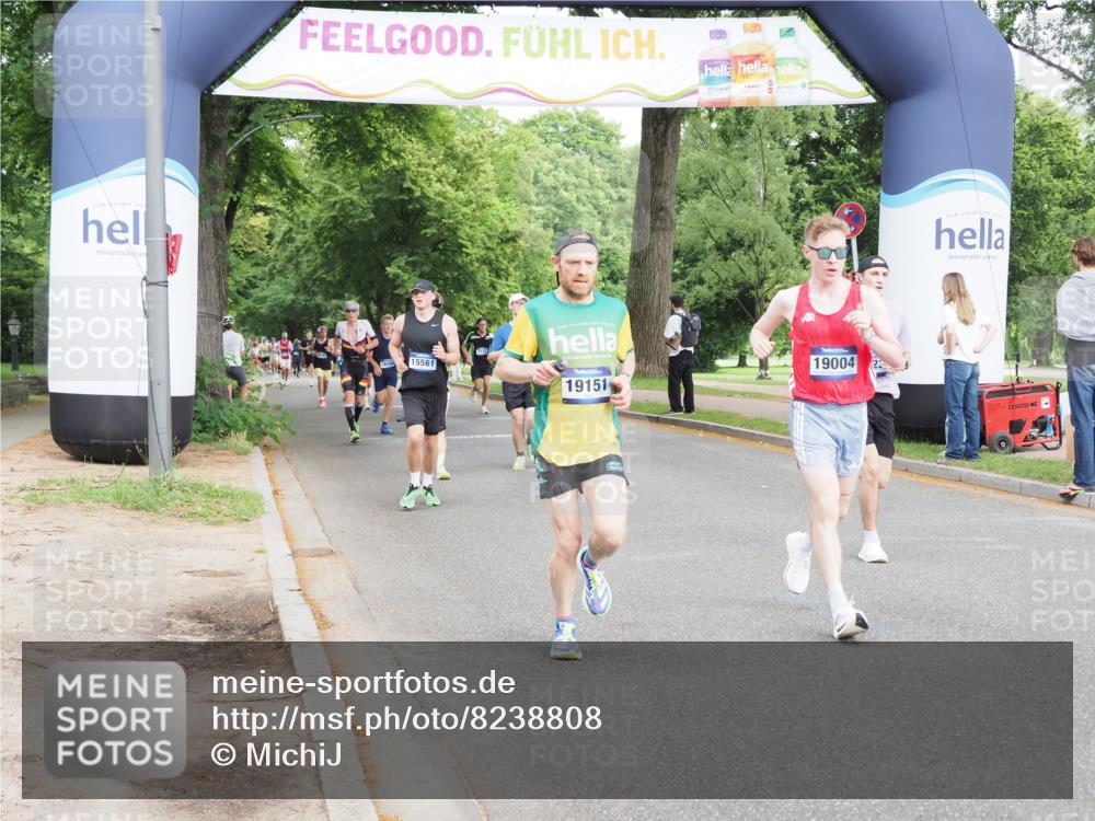 29.06.2025 - hella hamburg halbmarathon MichiJ http://msf.ph/oto/8238808 29.06.2025 10:27:27 Zwischen KM18-KM19 3431, 3783, 7981, 9403, 11049, 11281, 11379, 13514, 14905, 15372, 15561, 17623, 18723, 18761, 19004, 19151 meine-sportfotos.de