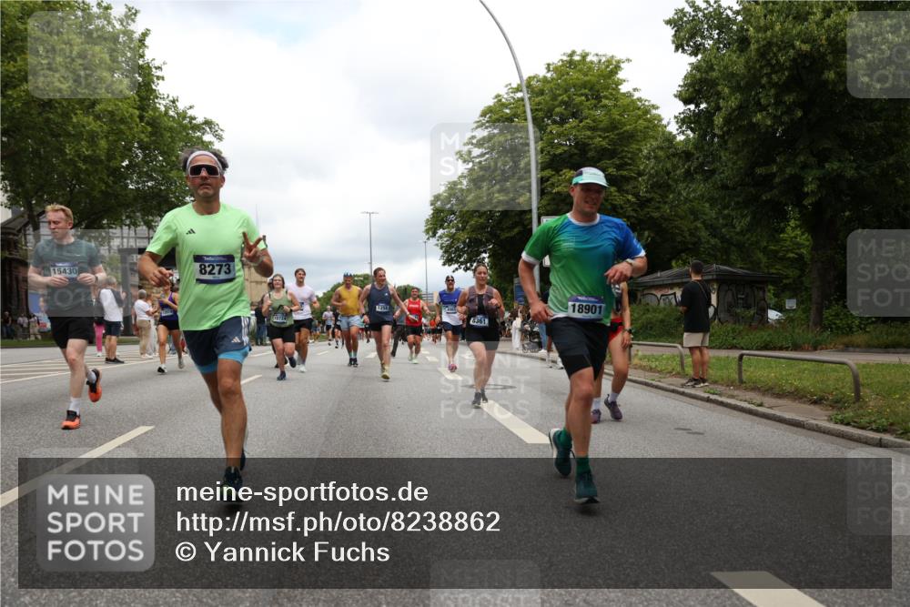 29.06.2025 - hella hamburg halbmarathon Yannick Fuchs http://msf.ph/oto/8238862 29.06.2025 10:47:15 20KM 1061, 1258, 1499, 1706, 1783, 2074, 2082, 2099, 2208, 2346, 2910, 3059, 3208, 3209, 3334, 3999, 4065, 4419, 4635, 4770, 5077, 5907, 6198, 6628, 6877, 7177, 7509, 7864, 8273, 8361, 8390, 8651, 9065, 9142, 9163, 9537, 10549, 10724, 10895, 11217, 11588, 11589, 11604, 11689, 11992, 12155, 12413, 12490, 12875, 12910, 13289, 14323, 15061, 15126, 15179, 15430, 15497, 15681, 15980, 16467, 16538, 16986, 18134, 18249, 18590, 18720, 18901, 19208, 19244 meine-sportfotos.de